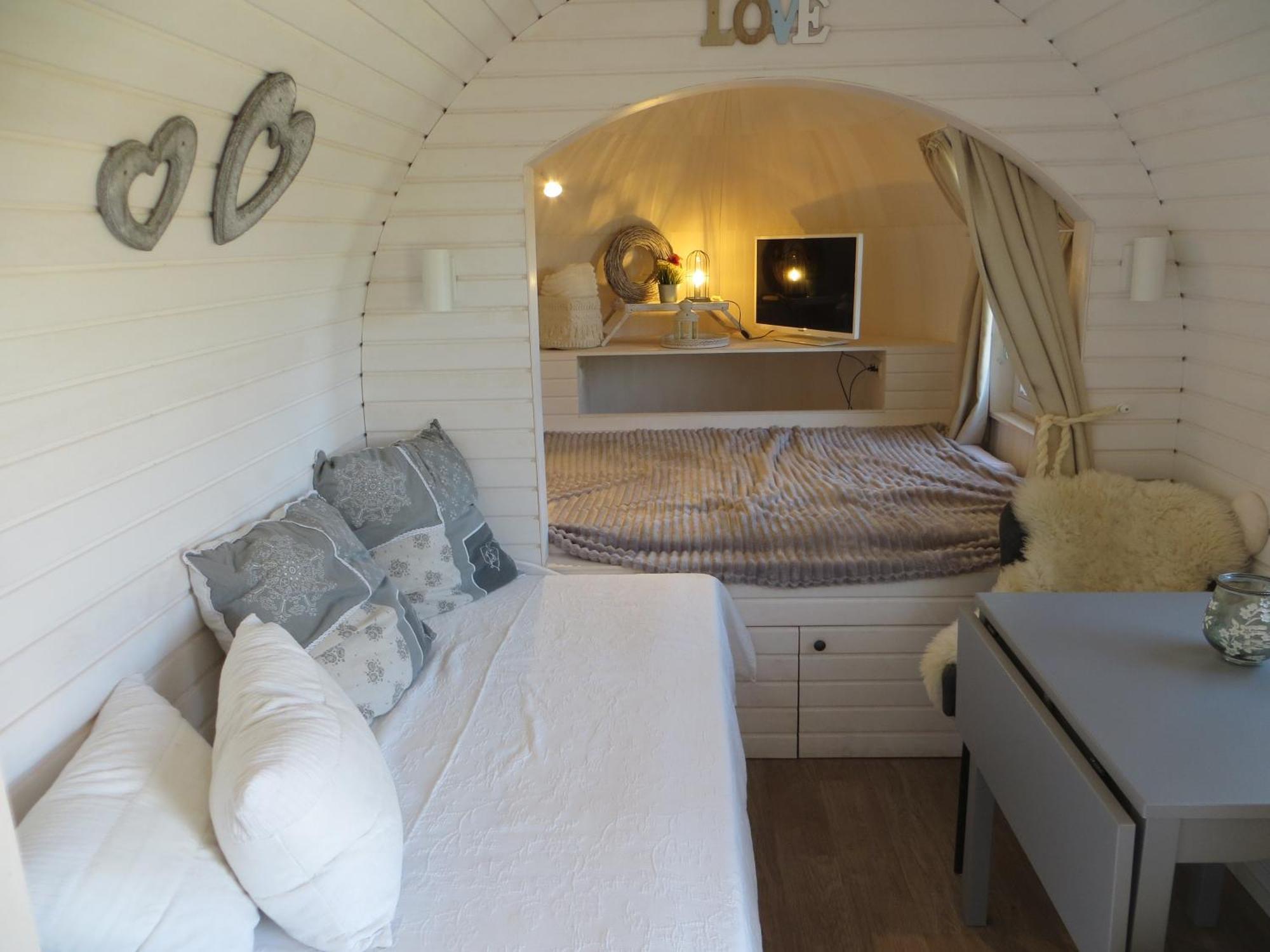 Bettis - Uebernachten Im Iglu-Tinyhaus Tostedt  Buitenkant foto