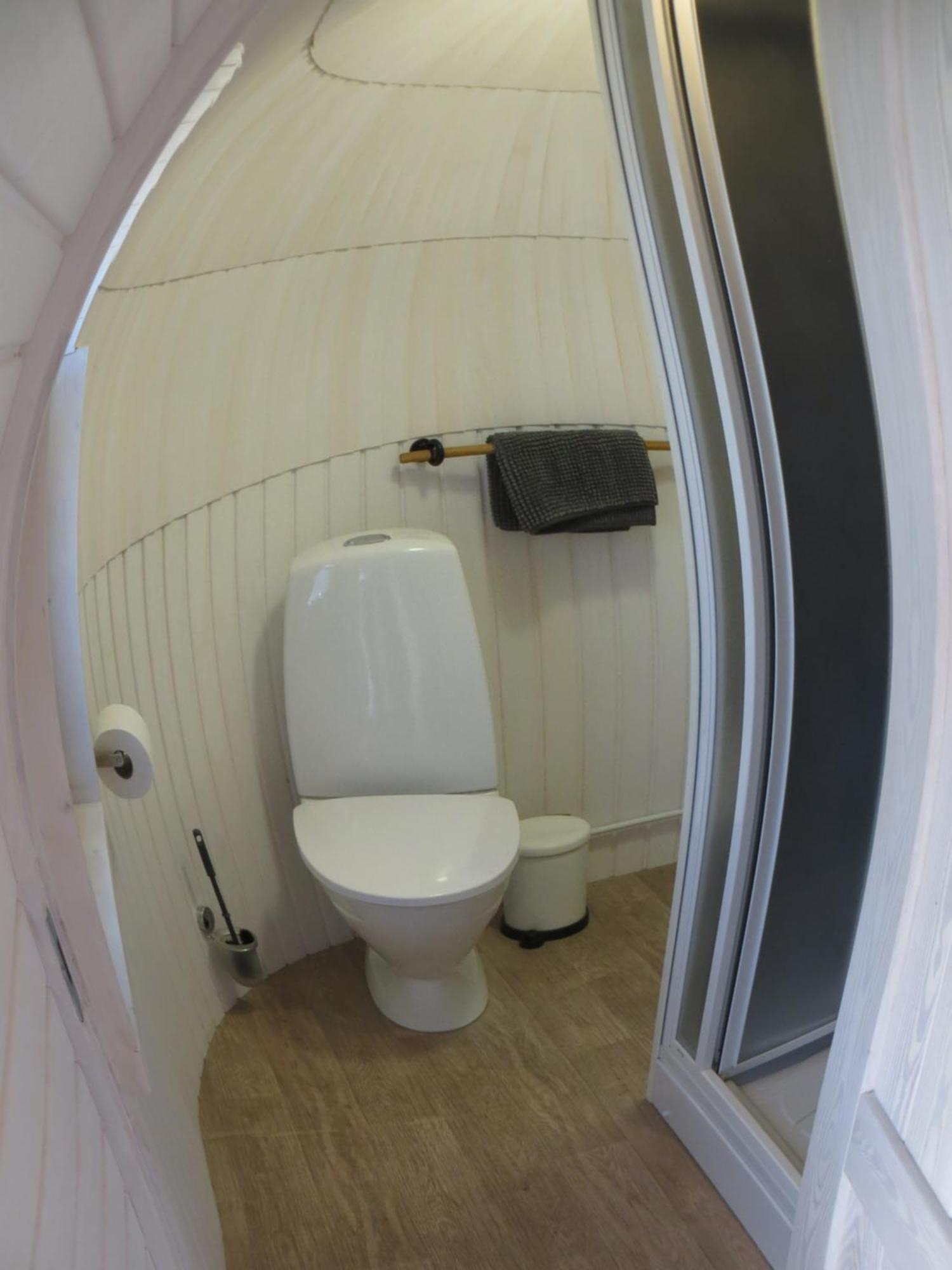 Bettis - Uebernachten Im Iglu-Tinyhaus Tostedt  Buitenkant foto