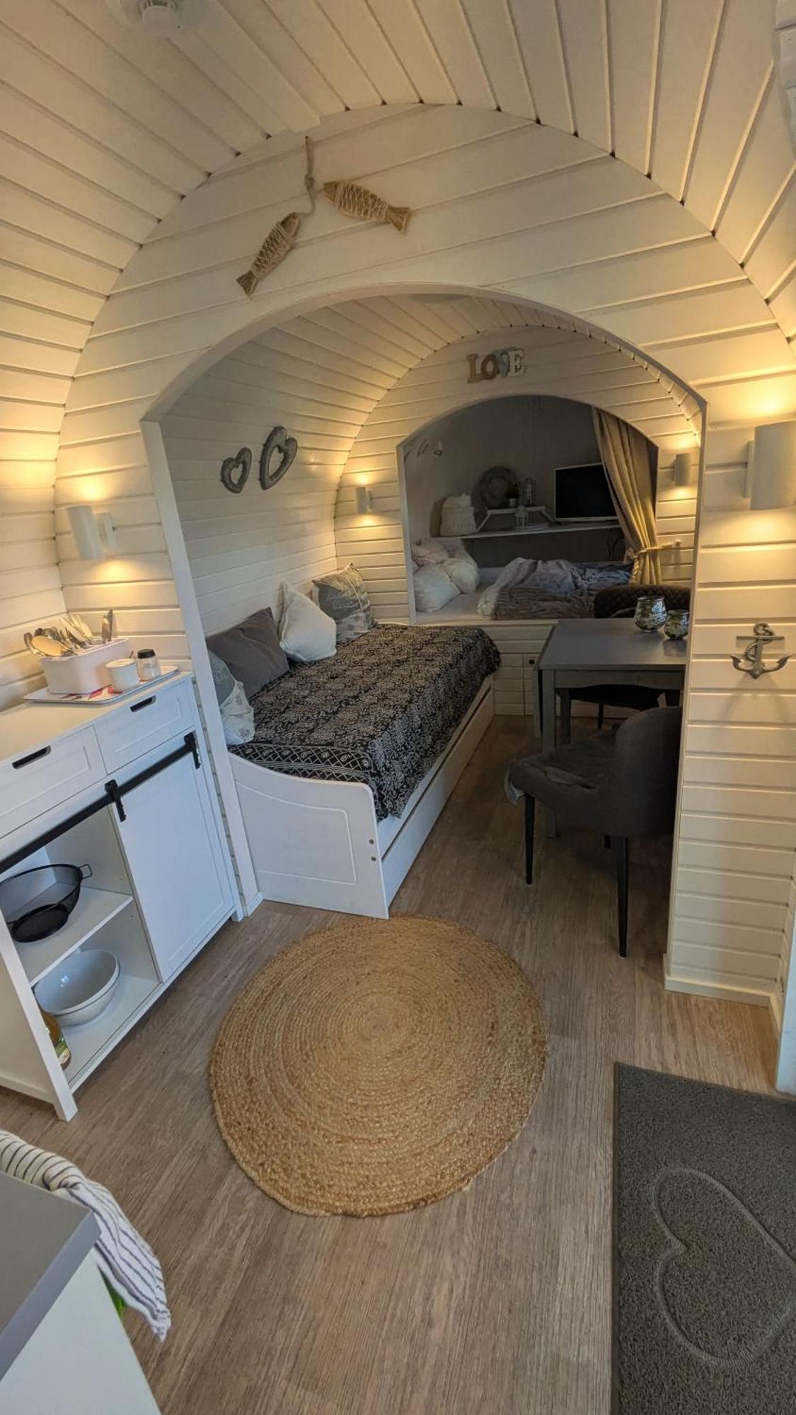 Bettis - Uebernachten Im Iglu-Tinyhaus Tostedt  Buitenkant foto